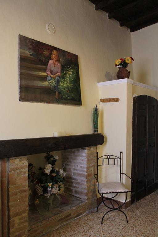 Residenza Sant'Emiliano Hotel Треви Екстериор снимка